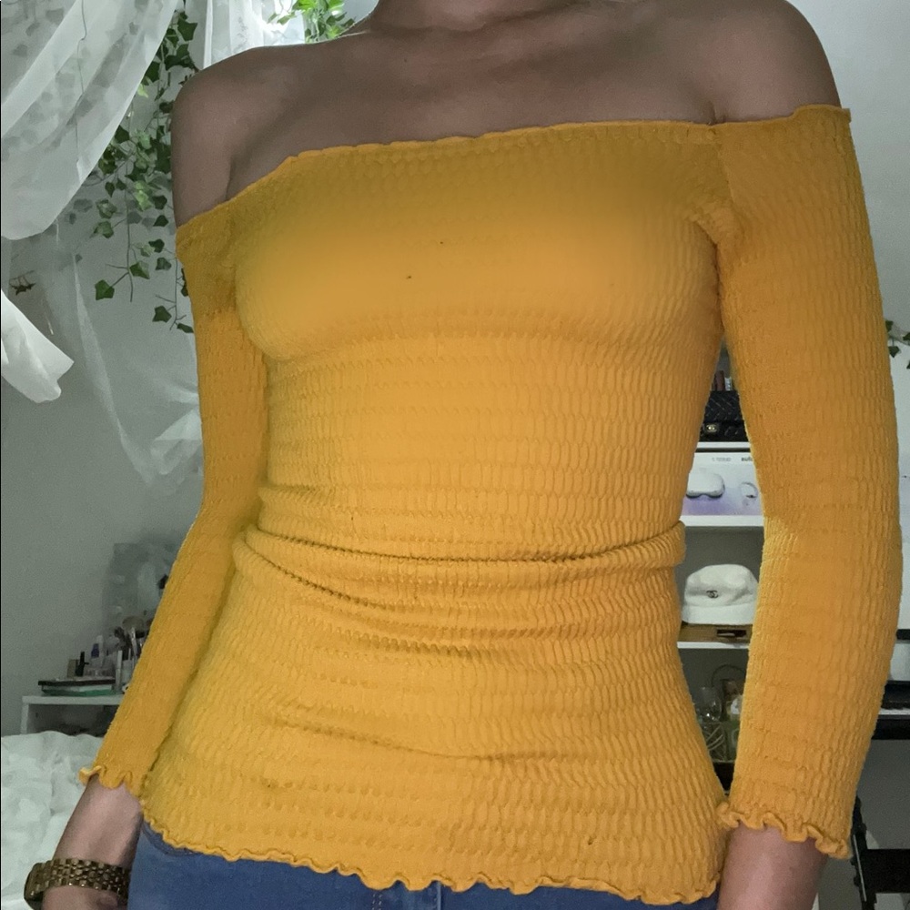 Off shoulder slim stretchy top
